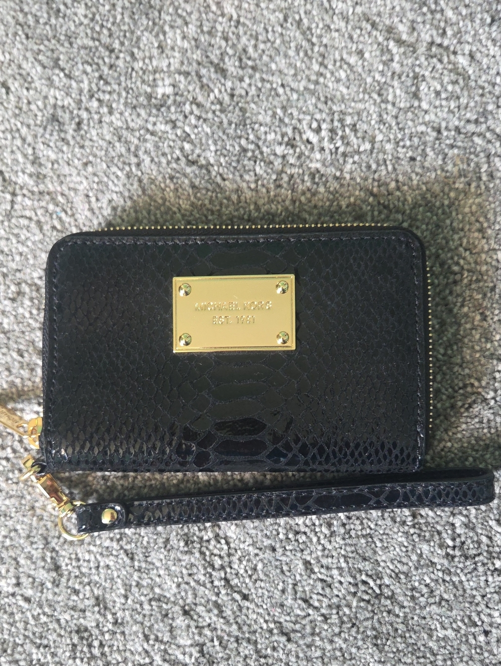 Michael Kors Jet Set Travel Zip Around Wristlet Black Wallet
